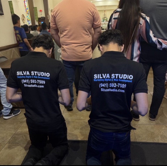 Equipo de Silva Studio trabajando con pasión y dedicación